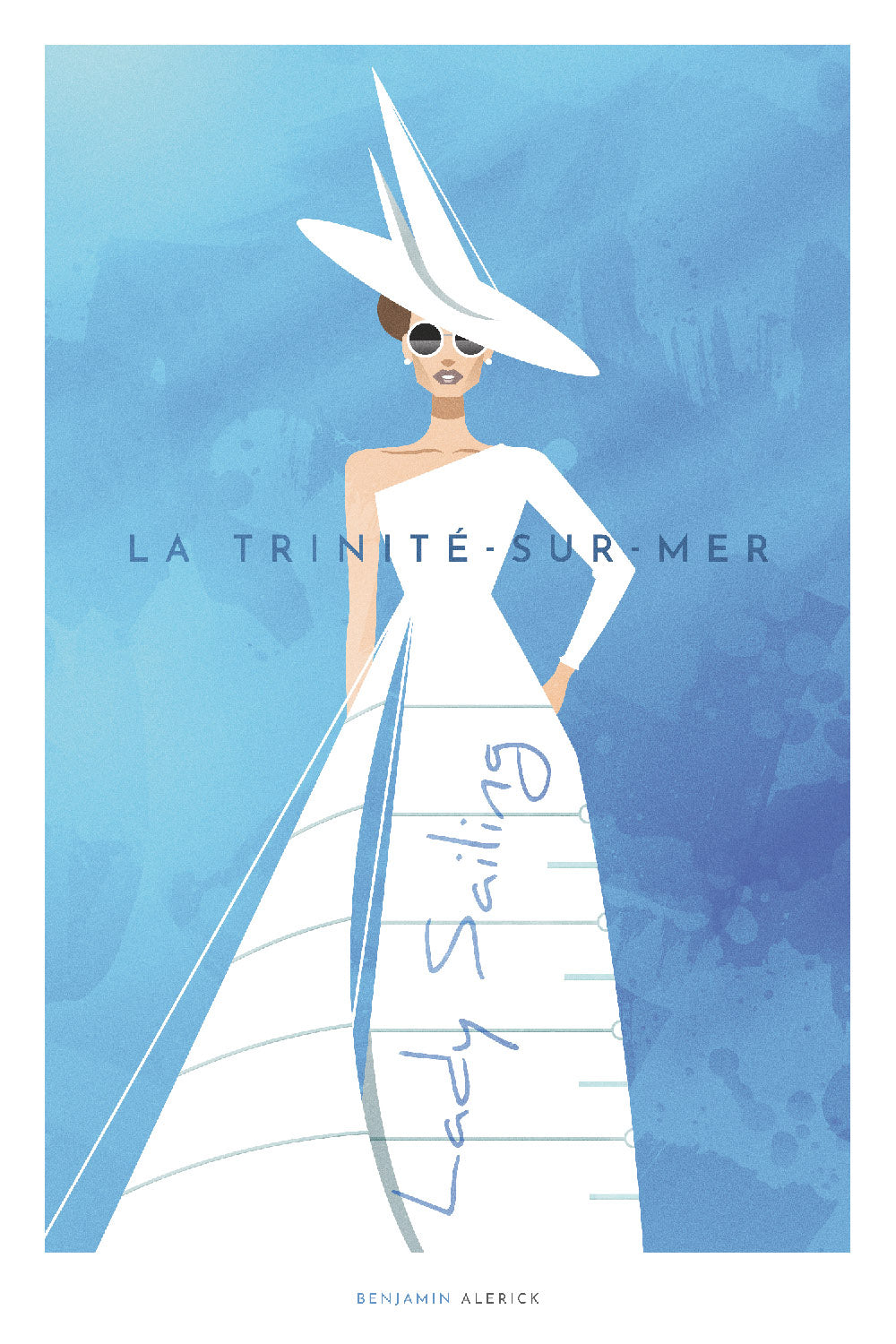 Affiche stylisée “La Trinité sur Mer” représentant une femme élégante en robe blanche fait de voiles de bateau avec chapeau à larges bords sur fond bleu océan. Style Art déco épuré aux tons bleu et blanc, évoquant l’élégance nautique et les vacances bretonnes chic. Illustration moderne signée Benjamin Alerick.